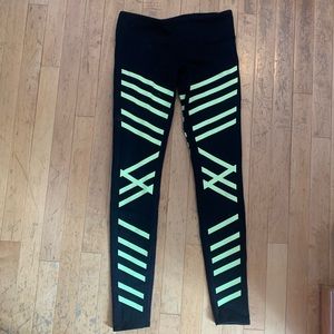 Alo Yoga Striped Airbrush Leggings